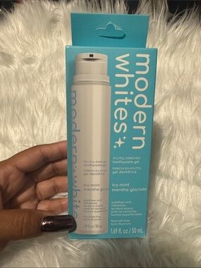 Modern Whites Icy Mint Toothpaste Gel